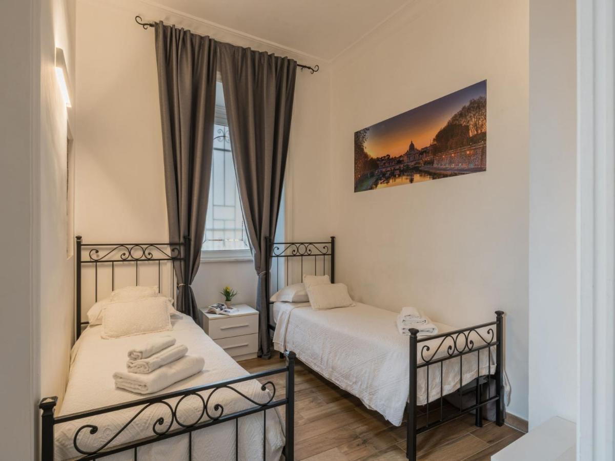 The Best Rent - Elegant Three-Bedroom Apartment A Few Steps From Fontana Di Trevi Esterno foto