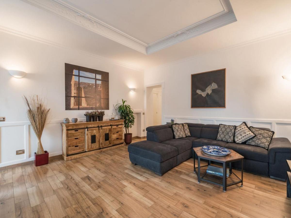The Best Rent - Elegant Three-Bedroom Apartment A Few Steps From Fontana Di Trevi Esterno foto
