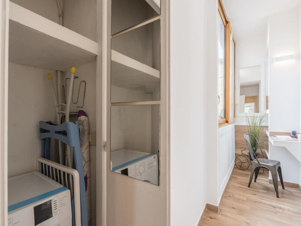 The Best Rent - Elegant Three-Bedroom Apartment A Few Steps From Fontana Di Trevi Esterno foto