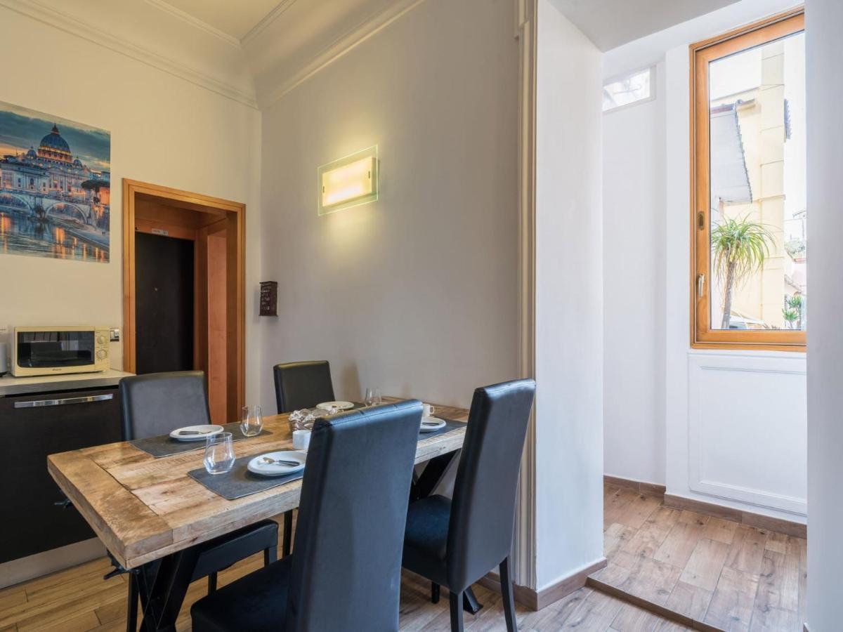 The Best Rent - Elegant Three-Bedroom Apartment A Few Steps From Fontana Di Trevi Esterno foto