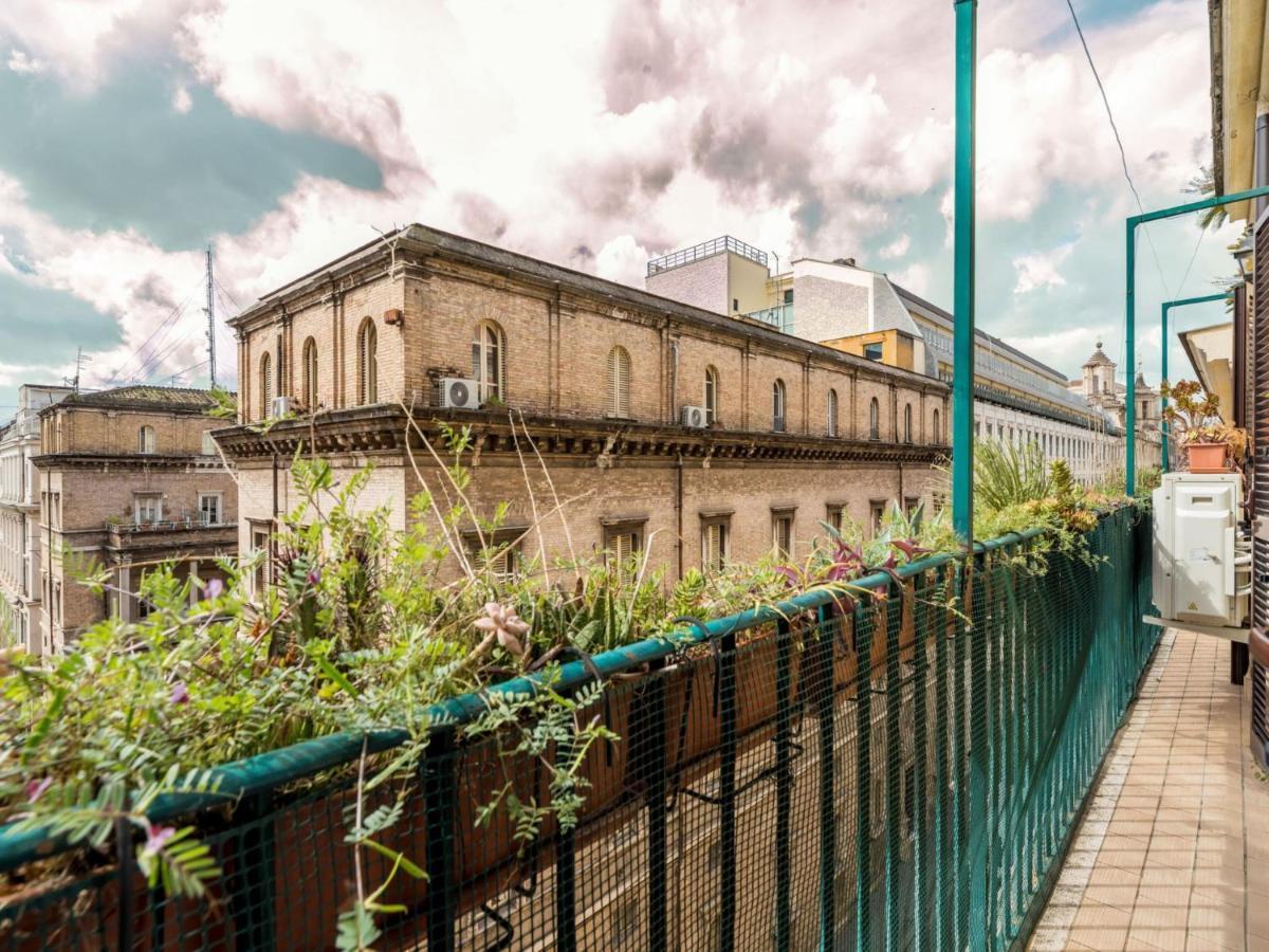 The Best Rent - Elegant Three-Bedroom Apartment A Few Steps From Fontana Di Trevi Esterno foto