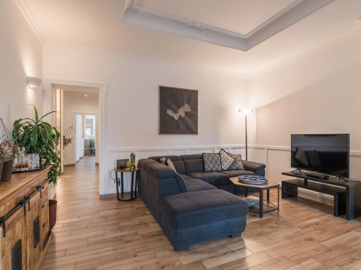 The Best Rent - Elegant Three-Bedroom Apartment A Few Steps From Fontana Di Trevi Esterno foto